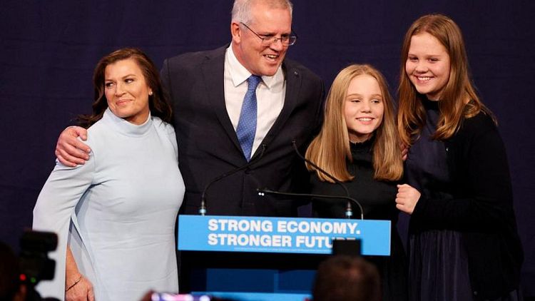رئيس وزراء أستراليا يقر بهزيمته في الانتخابات العامة