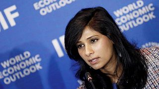 La economía mundial tiene un "amortiguador" contra la recesión, dice Gopinath del FMI La economía mundial tiene un "amortiguador" contra la recesión, dice Gopinath del FMI