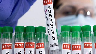 Funcionarios de salud EEUU liberan algunas dosis de vacuna Jynneos para la viruela del mono: CDC