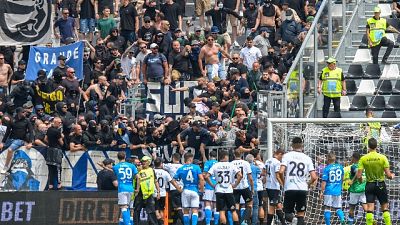 Sono accusati di rissa, lesioni, interruzione gara Sono accusati di rissa, lesioni, interruzione gara