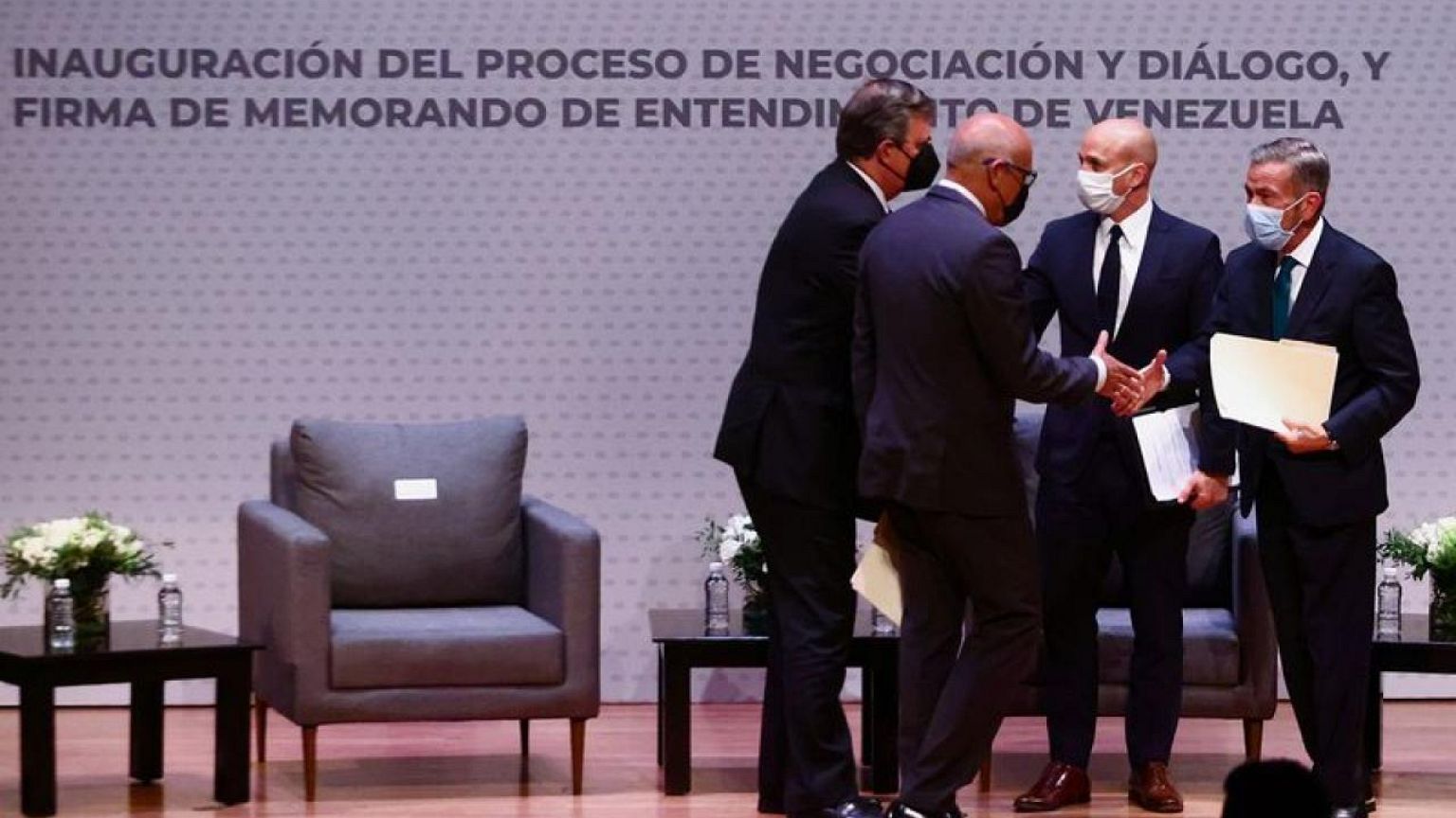 Venezuela opposes Norway as facilitator for political talks with opposition