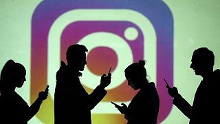 Instagram down for thousands of users - Downdetector