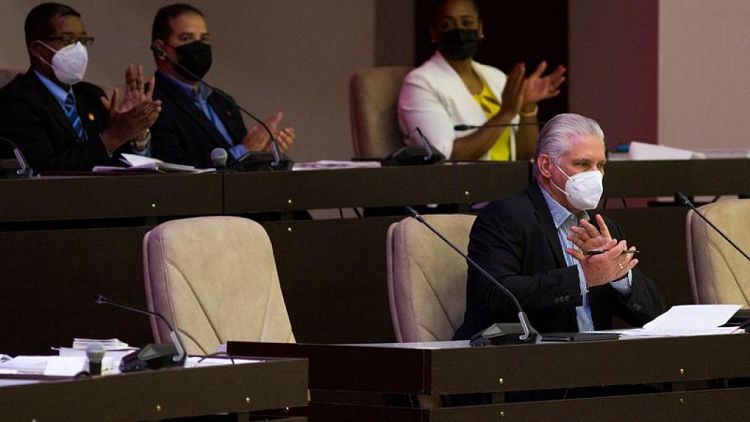 Presidente cubano dice que no asistirá a Cumbre en EEUU, aunque sea invitado