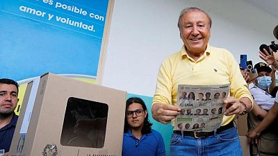 Hernández, el político que busca la presidencia de Colombia con discurso anticorrupción