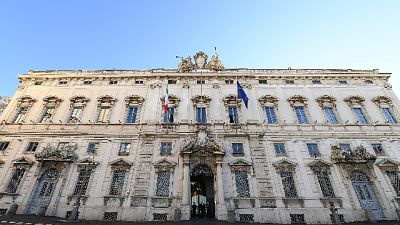Non irragionevole la scelta di escludere le parafarmacie Non irragionevole la scelta di escludere le parafarmacie
