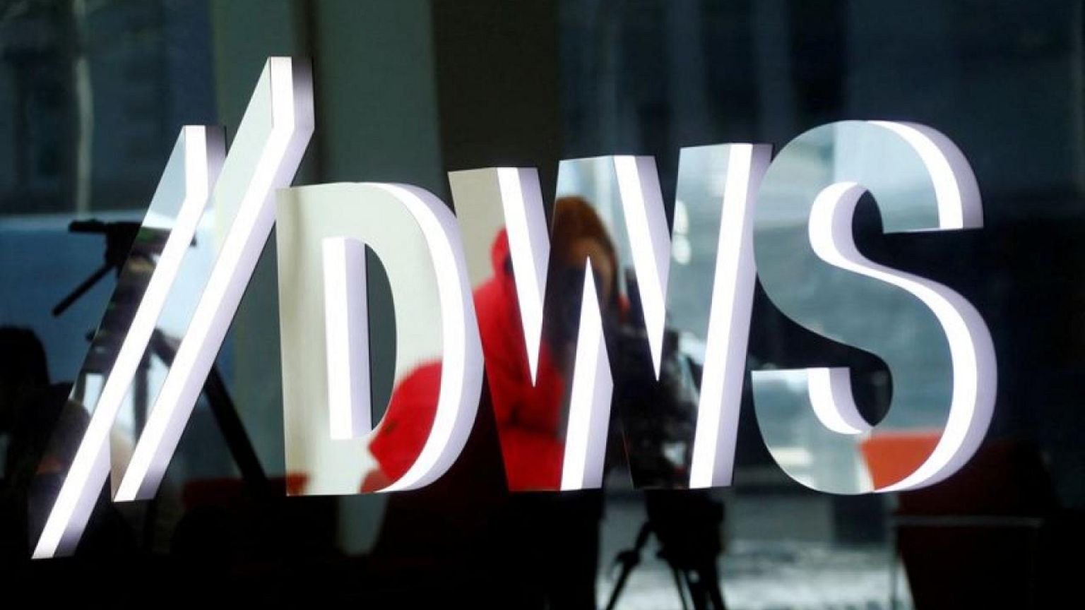 Head of Deutsche Bank's DWS steps down after 'greenwashing' raids