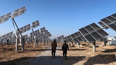 China dice que un tercio de la electricidad procederá de fuentes renovables en 2025