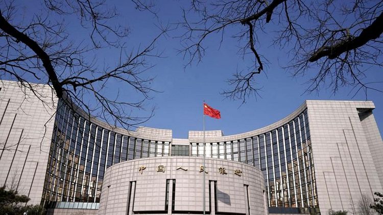 El banco central de China intensificará la aplicación de políticas para estimular el crecimiento