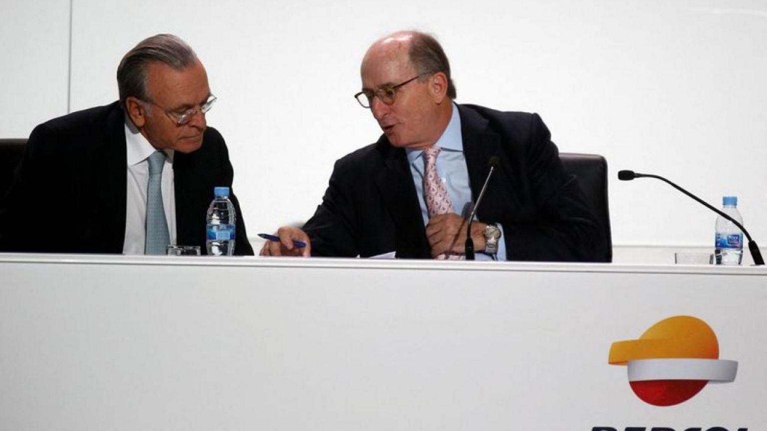 Spanish court drops investigation into Repsol chairman in alleged spying case