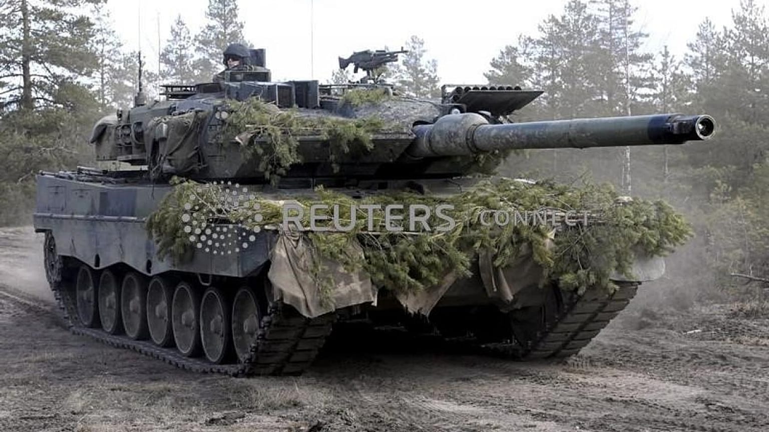 España entregará misiles antiaéreos y tanques a Ucrania: El País