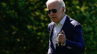 Biden retirará durante 24 meses los aranceles a paneles solares investigados - fuentes