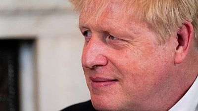 Boris Johnson promete "seguir adelante con el trabajo" tras sobrevivir a la moción de censura