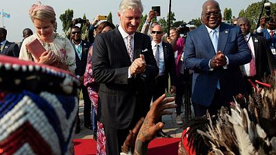 El rey belga devuelve una máscara a la R. D. Congo en un gesto simbólico de restitución