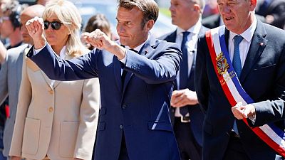 Macron mantiene escasa ventaja en Francia tras la primera vuelta -resultado