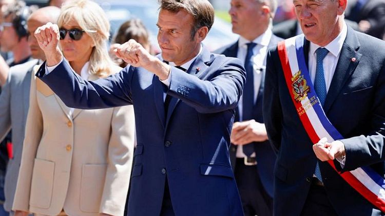 Macron mantiene escasa ventaja en Francia tras la primera vuelta -resultado