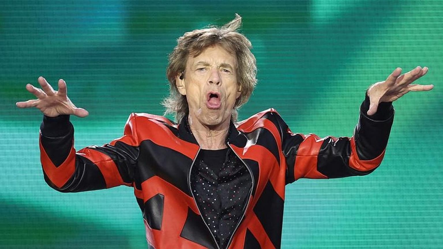 Mick Jagger quarantines with COVID-19, second Rolling Stones show scrapped