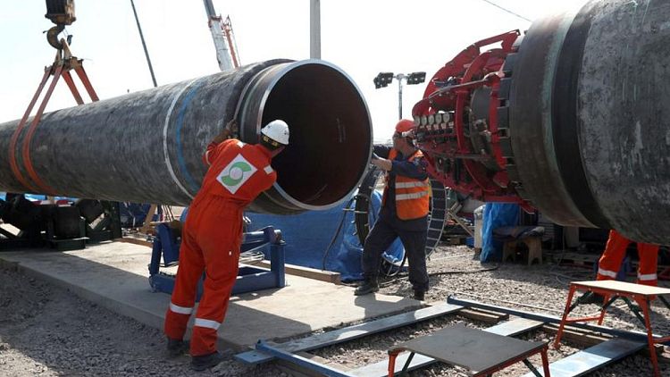 تراجع تدفقات الغاز الروسي إلى أوروبا مما يعرقل ملء منشآت التخزين