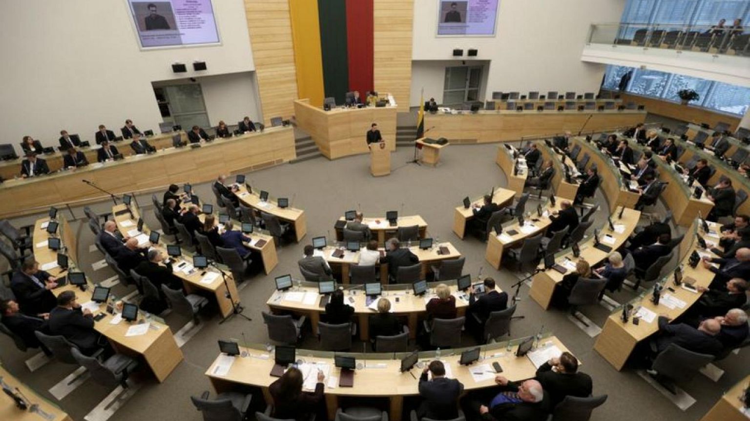 Lithuania parliament urges criminal prosecution of Russian leadership