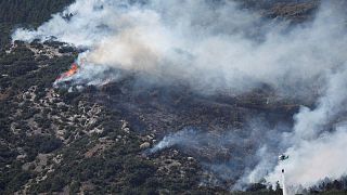 إسبانيا تكافح حرائق غابات وسط ارتفاع قياسي في درجات الحرارة
