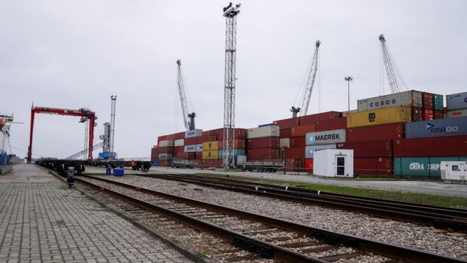 Lithuania says sanctions on goods to Kaliningrad take effect