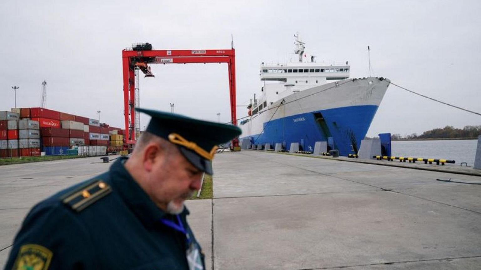 Moscow threatens Lithuania with 'consequences' over blocked rail to enclave
