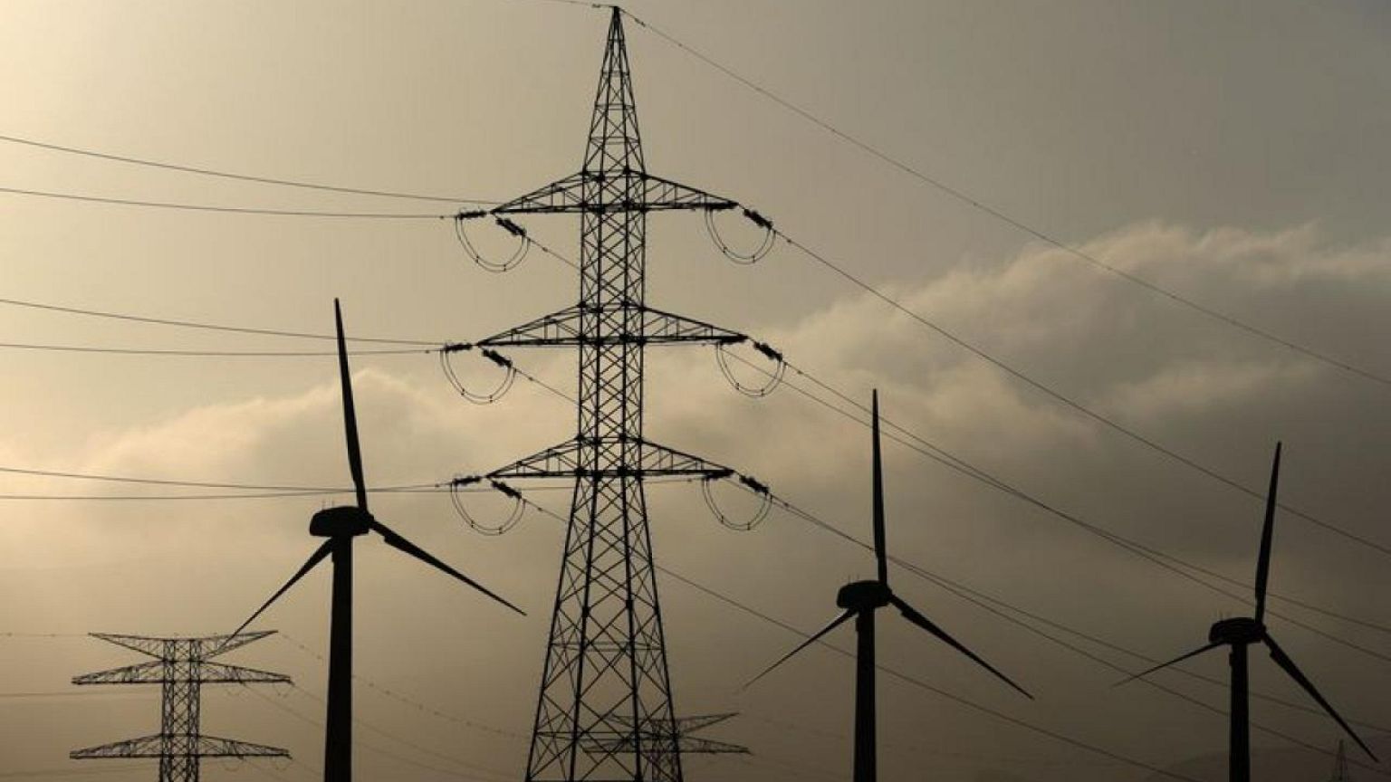 Spanish govt insists on energy savings plan despite opposition