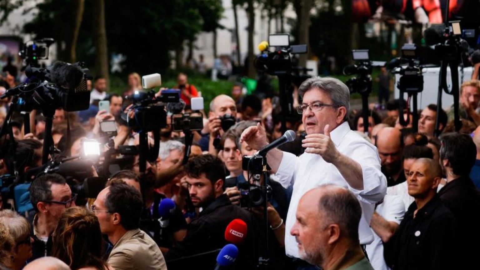 Melenchon says French left should form one group in new parliament