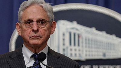 Fiscal general de EEUU promete ayudar a localizar y perseguir a criminales de guerra rusos