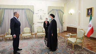 Canciller ruso llega a Irán para discutir acuerdo nuclear y cooperación