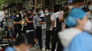 الصين تسجل 143 إصابة جديدة بفيروس كورونا