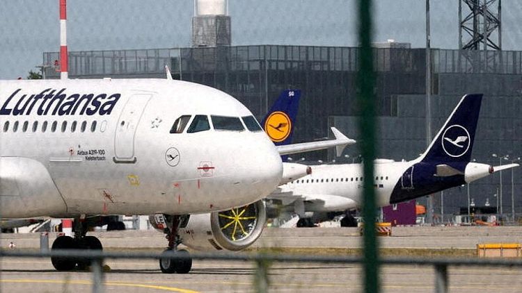Lufthansa staff call for an end to cost-cutting amid airport chaos
