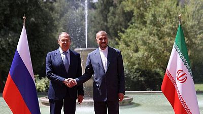 روسيا تبلغ إيران بدعمها الكامل لإحياء الاتفاق النووي روسيا تبلغ إيران بدعمها الكامل لإحياء الاتفاق النووي
