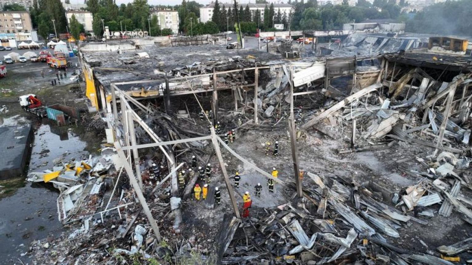 Ukraine mourns shopping mall attack victims, war crimes team on the scene