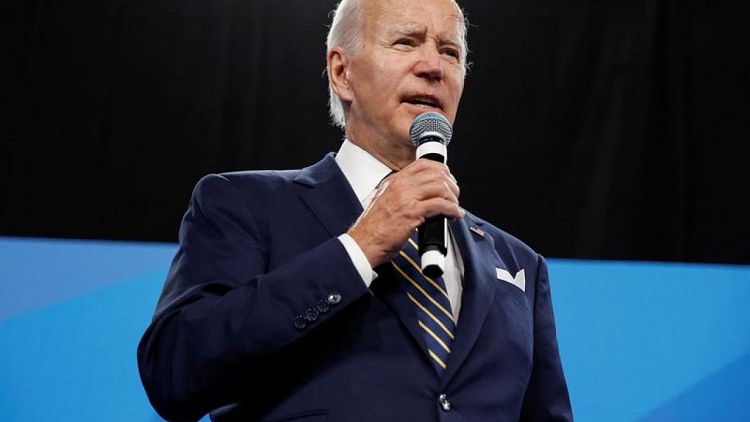 Biden ofrece más ayuda a Ucrania mientras la OTAN se prepara para una larga disputa