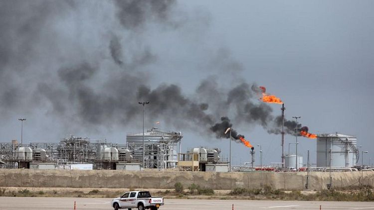 رئيس سومو: العراق يستهدف رفع طاقة إنتاج النفط إلى 7 ملايين برميل/ي في 2027