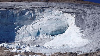 Menguan las esperanzas de encontrar a alpinistas desaparecidos tras el derrumbe de glaciar italiano