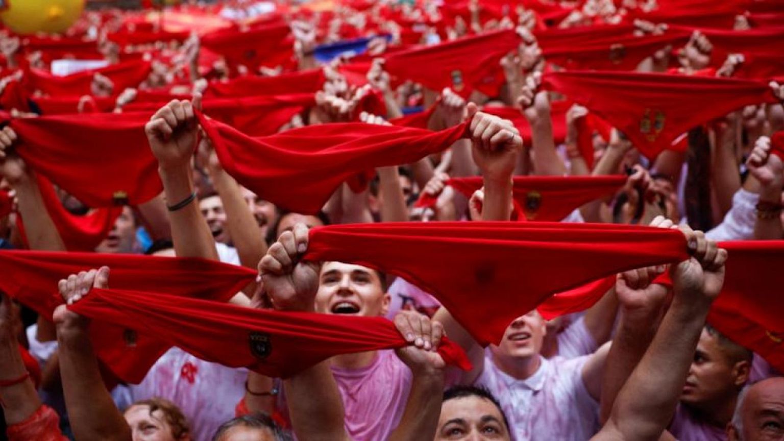 Los encierros de Pamplona vuelven con fuerza tras la prohibición del COVID
