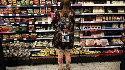 La mitad de los británicos compran menos alimentos por el aumento de los precios
