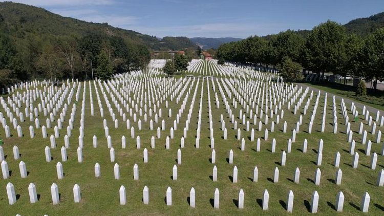 Países Bajos pide perdón por su papel en el genocidio de Srebrenica