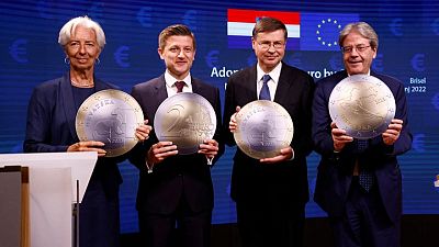 La UE acepta formalmente a Croacia como el vigésimo miembro de la eurozona