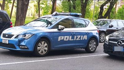 Una coppia a Trieste, in un alterco lei ha estratto il coltello Una coppia a Trieste, in un alterco lei ha estratto il coltello