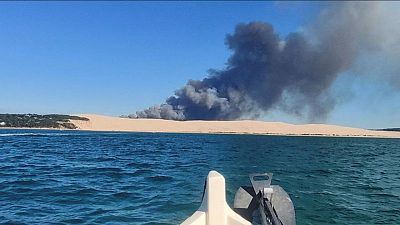 Los incendios siguen arrasando el suroeste de Francia y ya son casi 4.000 las hectáreas quemadas