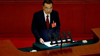 El primer ministro chino dice que el Gobierno apoyará la economía y evitará la inflación
