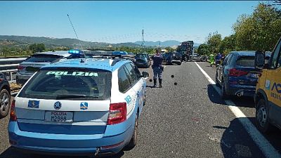 Tra Fabro e Orvieto, coinvolte sei auto e due camion. Due feriti