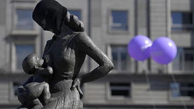 España es responsable por violencia contra una mujer en un caso de cesárea - organismo de la ONU