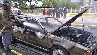 En Venezuela, los automóviles se incendian en la medida que el mantenimiento se vuelve costoso