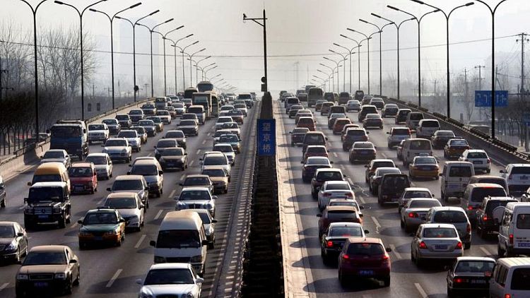 بيانات: مبيعات السيارات في الصين تقفز 30% في يوليو