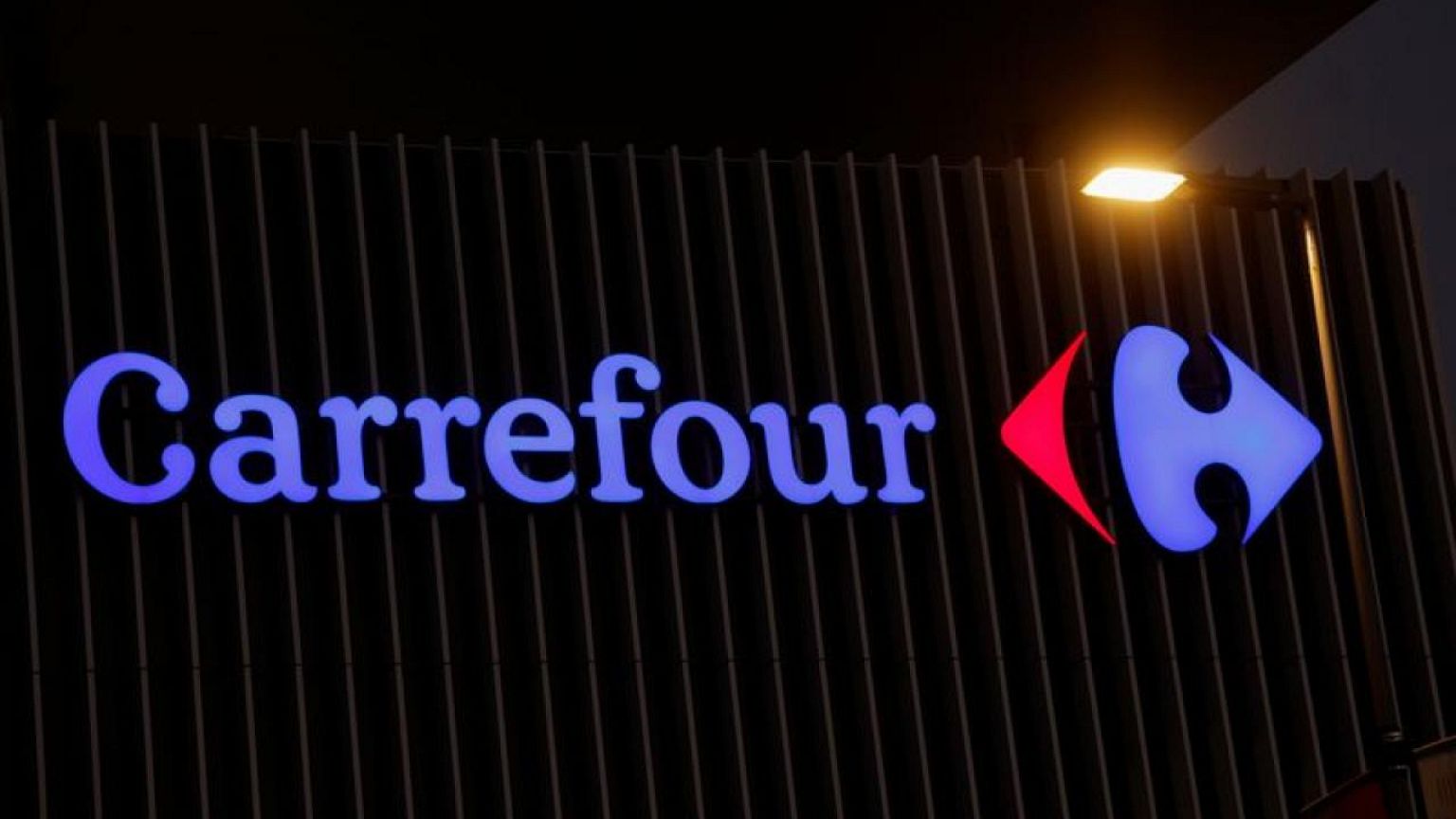 Carrefour sells Taiwan business to Uni-President