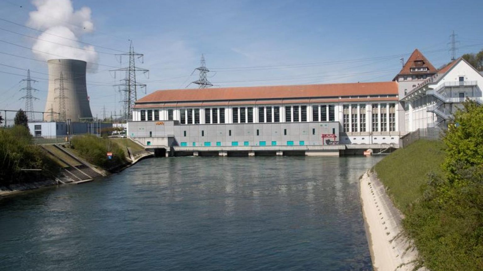 Swiss say energy supplies safe for now, winter shortages loom