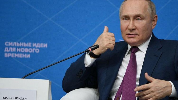 الكرملين ينفي الشائعات عن تدهور صحة بوتين ويقول إنه بخير